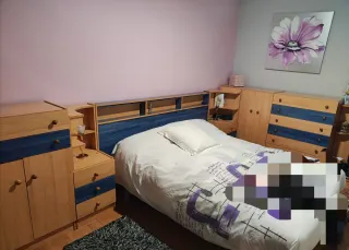 Rebajado a 180€.Dormitorio completo madera y azul