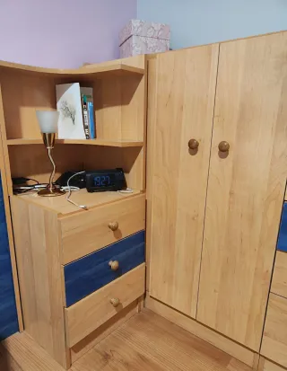 Rebajado a 180€.Dormitorio completo madera y azul
