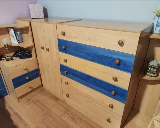 Rebajado a 180€.Dormitorio completo madera y azul