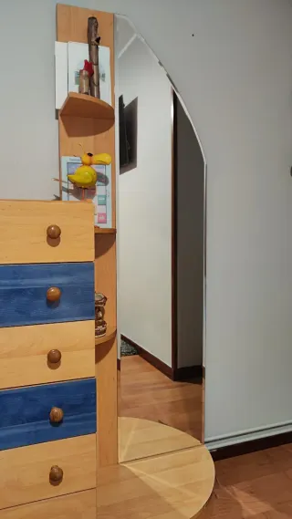 Rebajado a 180€.Dormitorio completo madera y azul