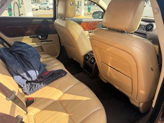 Jaguar XJ 5.0L V8 385 Premium Luxury SWB 4p 2010