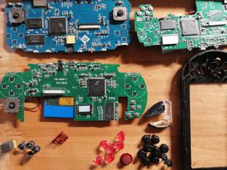 Lote piezas consola portátil