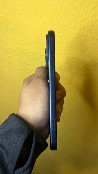 iPhone 17 Pro Max Azul/Morado + Accesorios