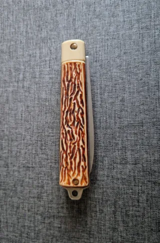 Set di coltelli multiuso di vari stili e materiali