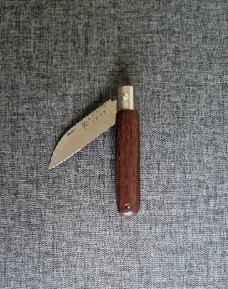 Set di coltelli multiuso di vari stili e materiali