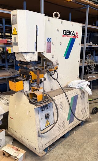 Punzonadora Geka Puma 80/E-500