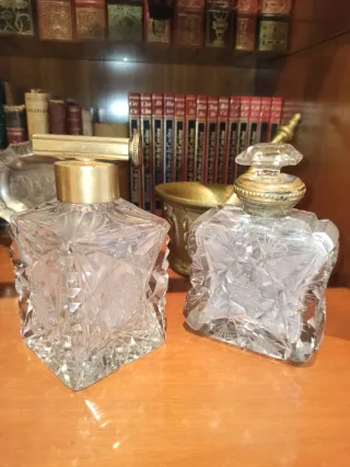 Antiguos frascos perfume cristal facetado