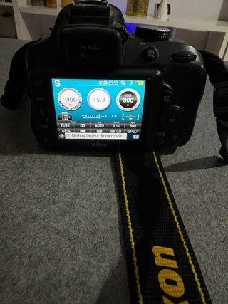 Cámara Nikon D3300 + Lente 18-55mm