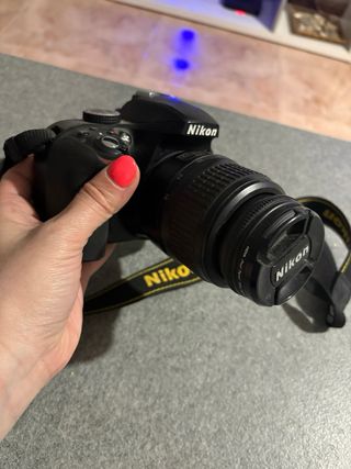 Cámara Nikon D3300 + Lente 18-55mm