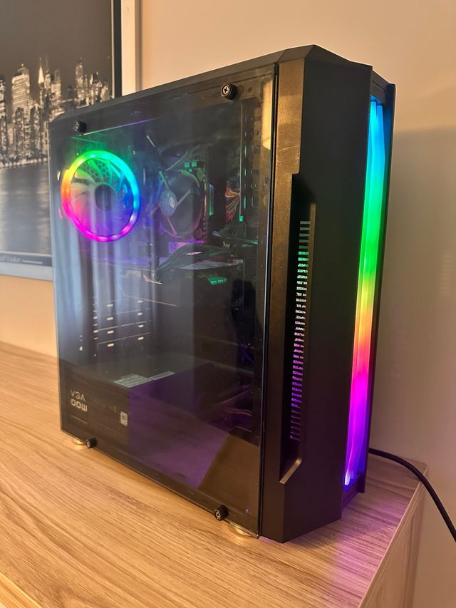 PC Gaming Negro con RGB