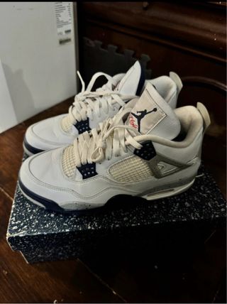 Jordan 4 Midnight Talla 42.5