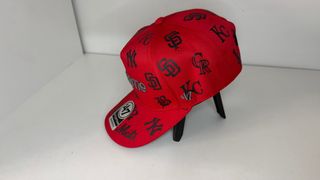 Gorra Supreme New Era Roja
