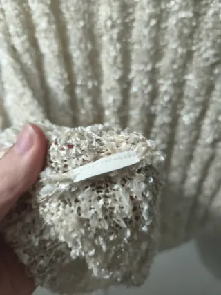 Jersey cuello en pico lentejuelas