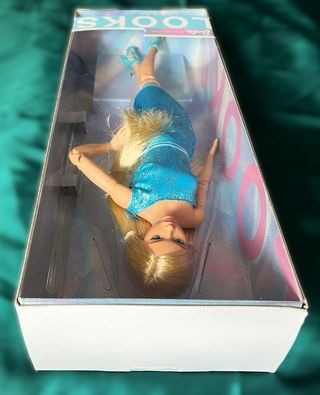Muñeca Barbie Looks, número 23. Nueva.