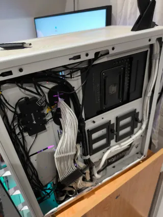 PC Gaming con luces RGB