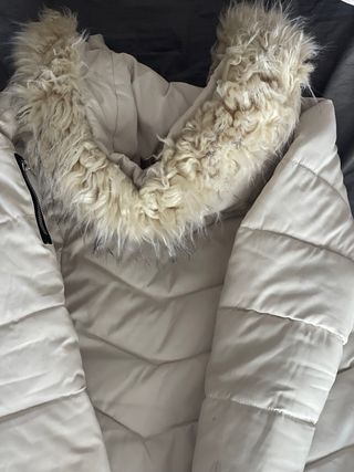 Chaqueta parka plumífera blanca