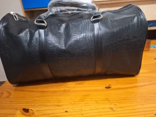 Bolso de viaje piel efecto cocodrilo