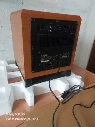 Yamaha NS-P436 Home Cinema 6.1 en su caja original