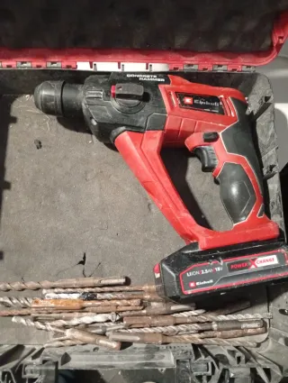 Taladro percutor Einhell 18V