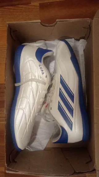 Zapatillas Fútbol Sala Adidas Blancas y Azules