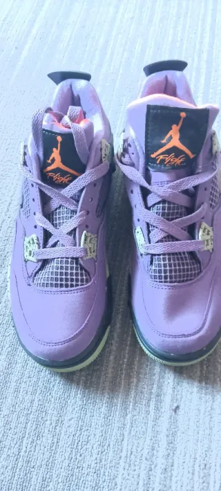 Morado y Verde Nuevas