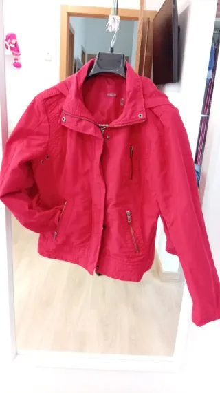 Chaqueta roja