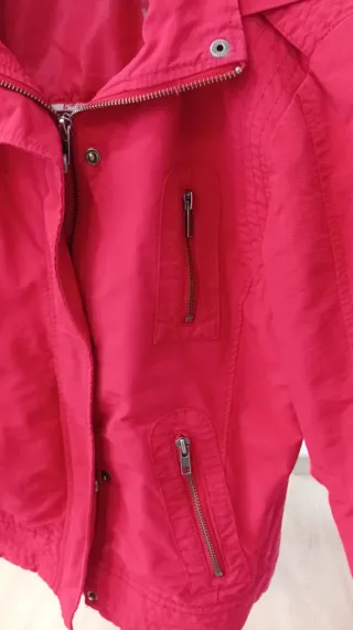 Chaqueta roja