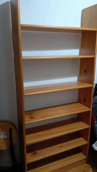 Estantería madera pino