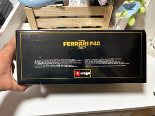 Maqueta Ferrari F40 Burago 1/18 (1987)