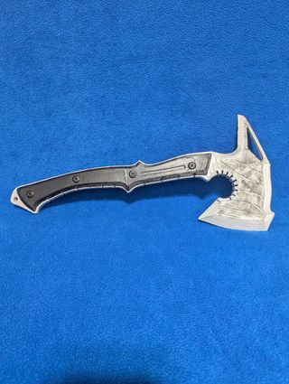 Réplica Hacha Leon S. Kennedy RE