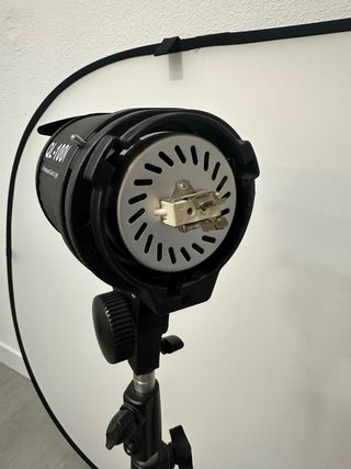 Foco Luz Continua QL-1000