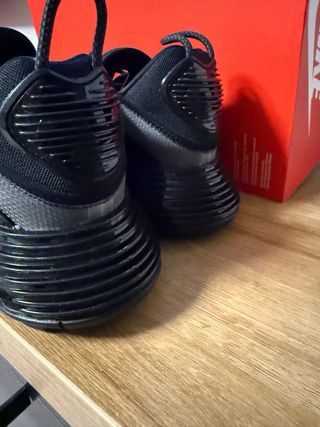 Zapatillas Nike Air Max 2090 Negras/Grises