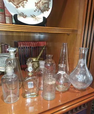 Colección 10 frascos cristal antiguos y vintage