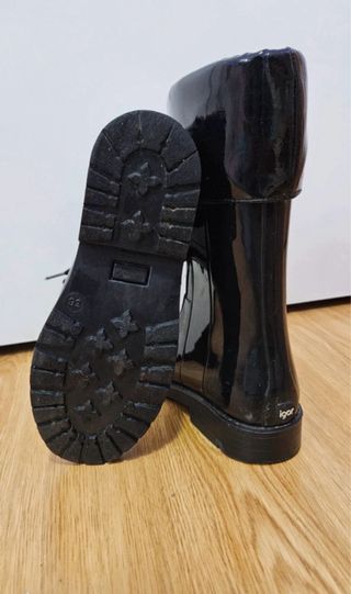 Botas de agua negras con lazo marca IGOR verdadera