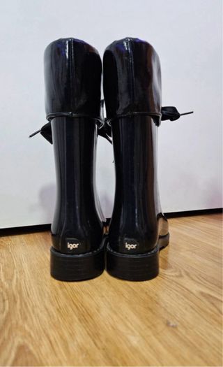 Botas de agua negras con lazo marca IGOR verdadera