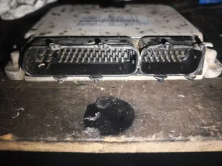 Centralita ECU Bosch Golf 4