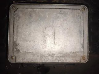 Centralita ECU Bosch Golf 4