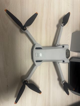 DJI Mini 3 Pro + RC + 3 BATERÍAS + MALETÍN + BOLSA