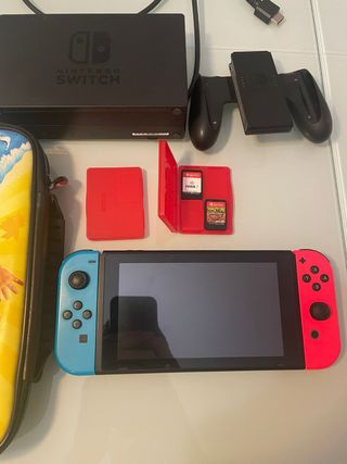 Nintendo Switch Azul y Rojo