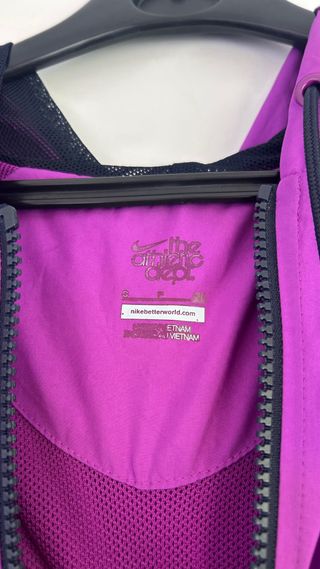 Sudadera Nike Morada con Rayas