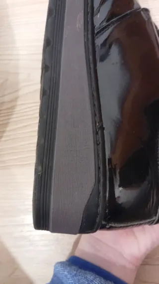 Zapatos negros charol cordones