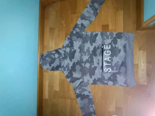Conjunto chándal camuflaje gris
