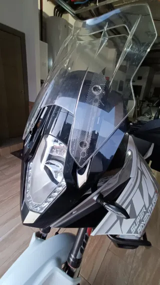 KTM 1290 Super Adventure T Blanca