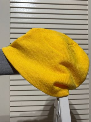 Gorro Mea Culpa Amarillo y Negro