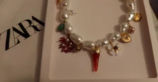 Collar Zara Perlas y Charms