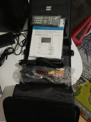 Reproductor DVD Portátil Airis LW 257 nuevo en su