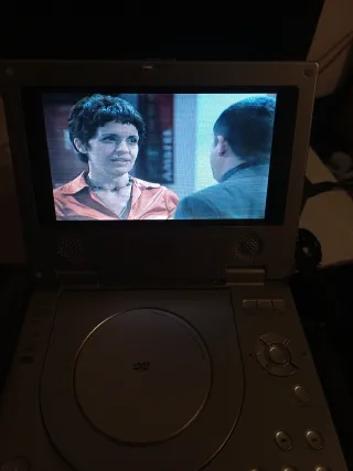 Reproductor DVD Portátil Airis LW 257 nuevo en su