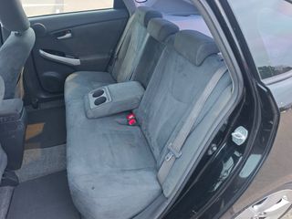 Toyota Prius 2011 + CarPlay