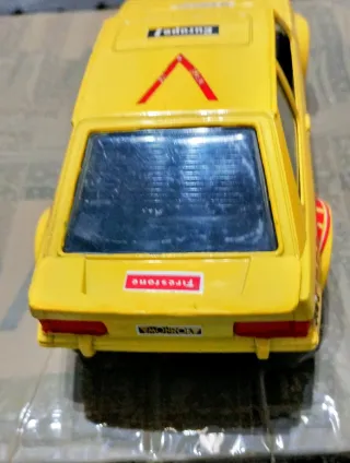 Ford Escort XR3 Scala 1:23