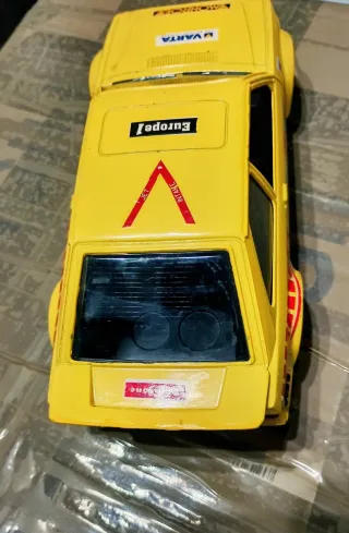 Ford Escort XR3 Scala 1:23